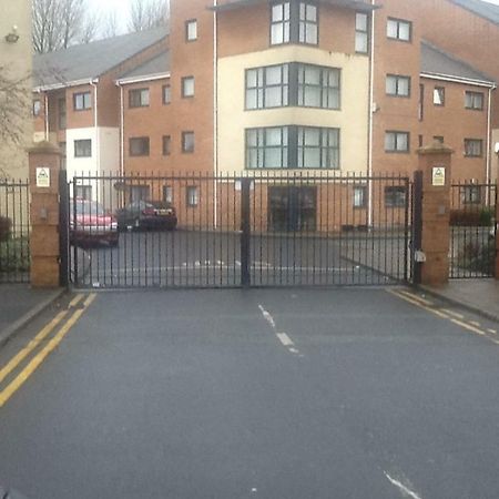 Liverpool 2 Bedroom Apartment Екстериор снимка