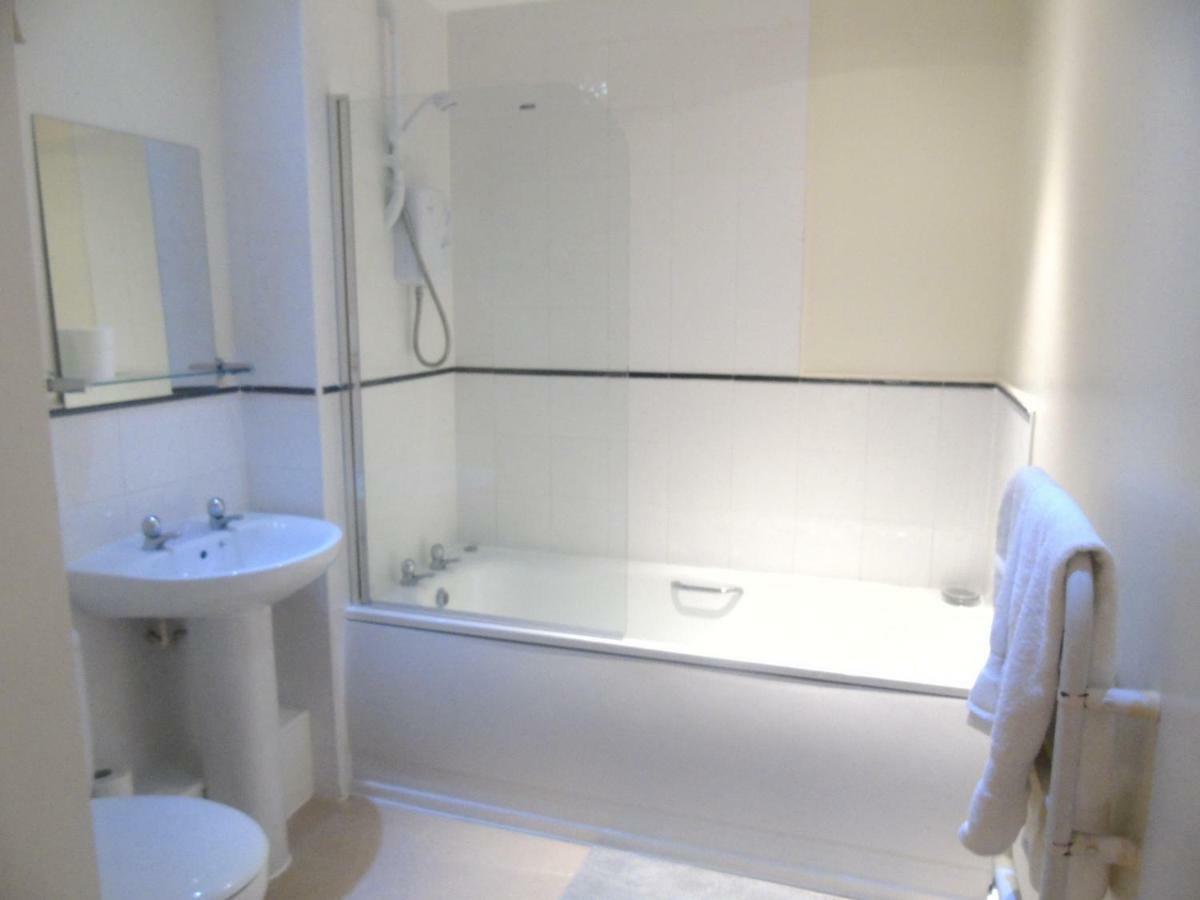 Liverpool 2 Bedroom Apartment Екстериор снимка